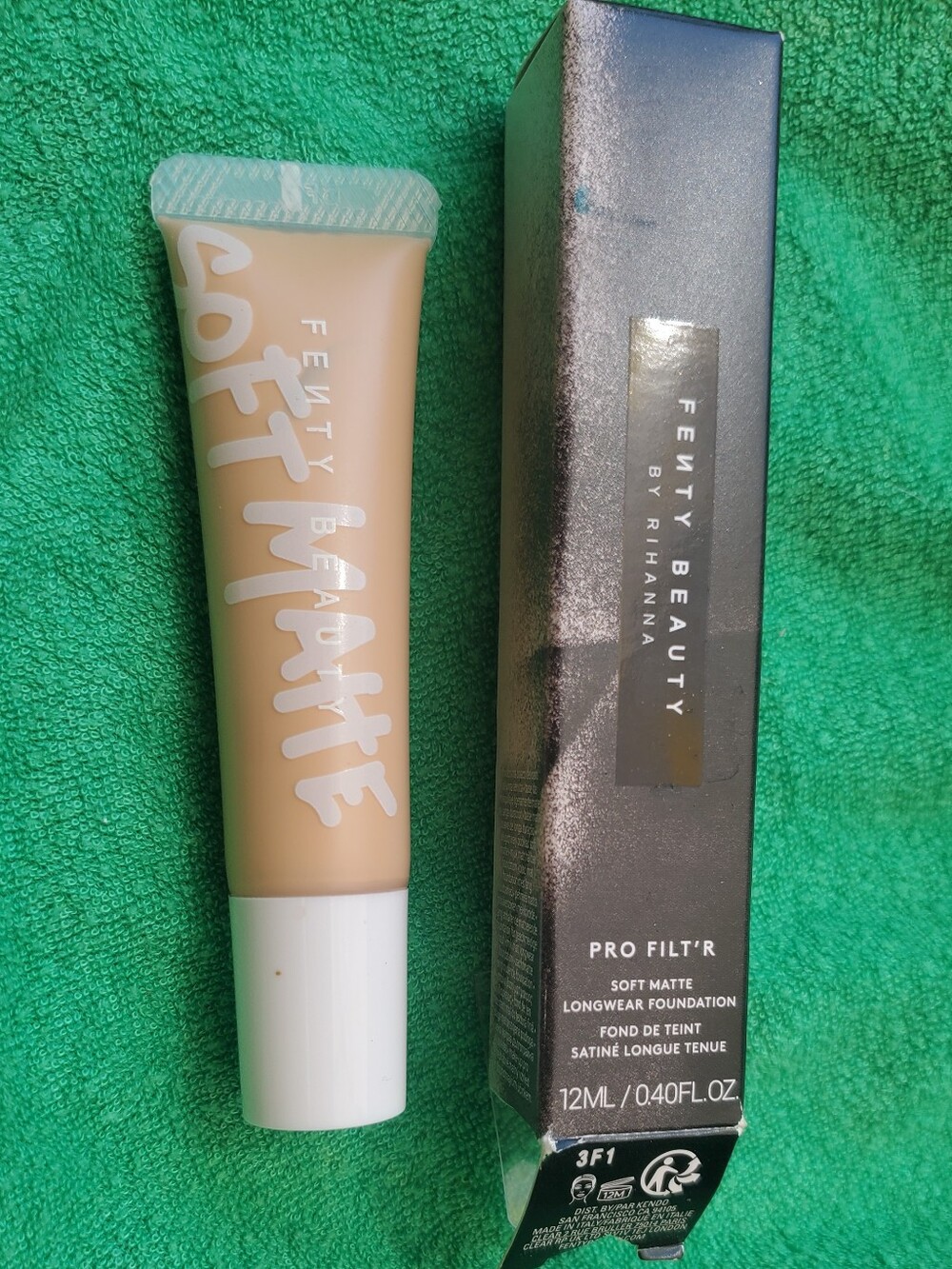Fenty Beauty Soft Matte Foundation Tube - Beige